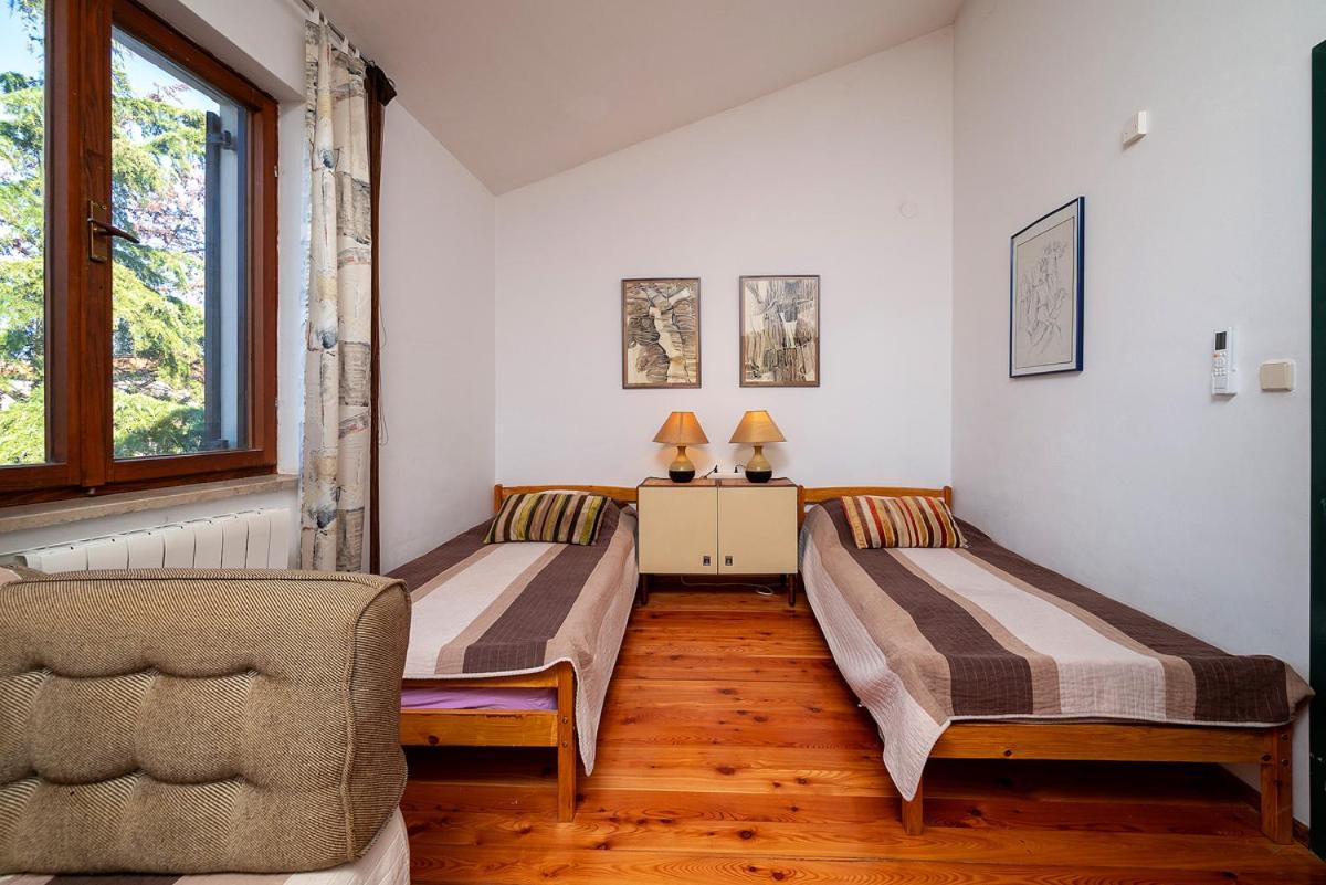 Big Swimming Pool Apartment Monvidal Pula Dış mekan fotoğraf
